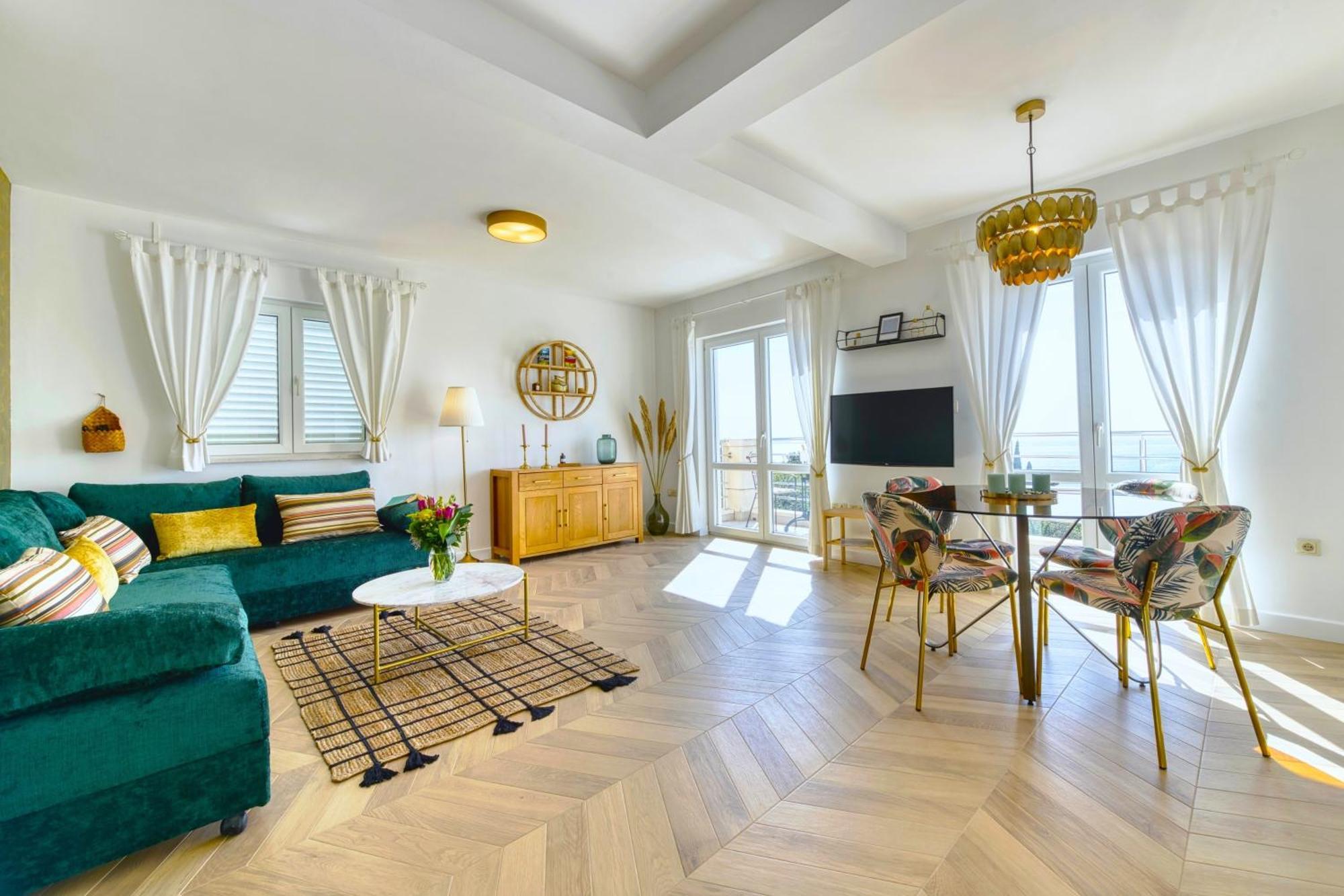 Maris Apartament *
